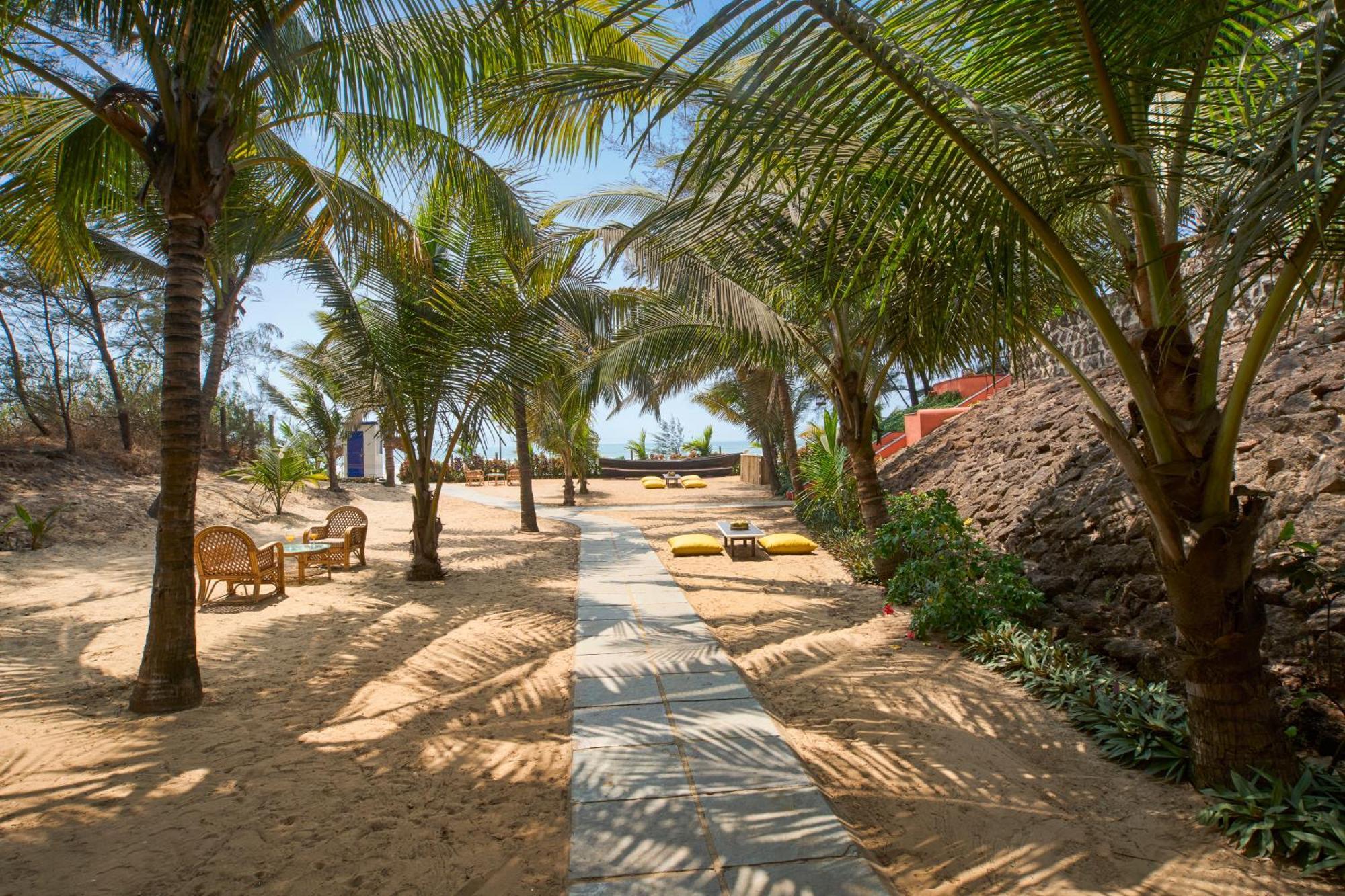 Mandrem Beach Resort, A Member Of Radisson Individuals Retreat Exterior foto